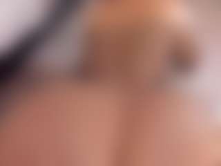 Live cam show with Polly Babe - Deepthroat on CamClone