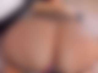 Polly Babe MILF webcam performer live streaming