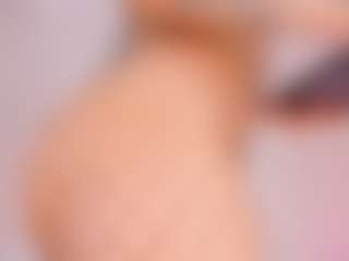 Live cam show with Polly Babe - Anal MILF on Dolls Live