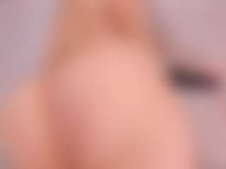 Live cam show with Polly Babe - Fingering MILF on Camsoda