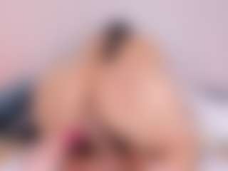 Live cam show with Polly Babe - Butt Plug on Camsoda
