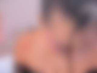 Live cam show with Polly Babe - Bikini on SxyPornLive