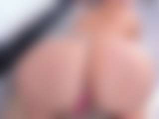 Live cam show with Polly Babe - Amateur on CamwithHer