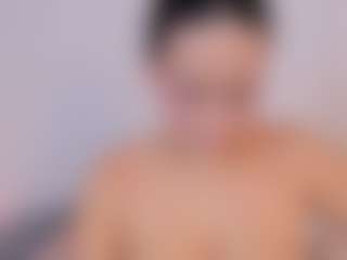 Live cam show with Polly Babe - Ass Bouncing on pussylord.com