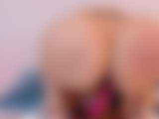Live cam show with Polly Babe - Anal on EXY