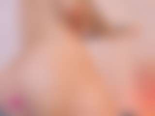 Live cam show with Polly Babe - Striptease on friskycurves.com