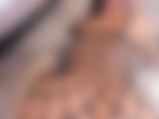 Polly Babe MILF webcam performer live streaming