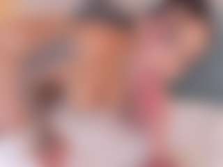 Live cam show with Polly Babe - Brown Eyes MILF on Dare Cams