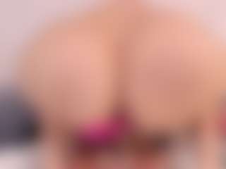 Live cam show with Polly Babe - Big Ass MILF on slutload