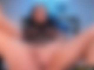 Live cam show with Alejandra - Brown Eyes BBW on Camversity