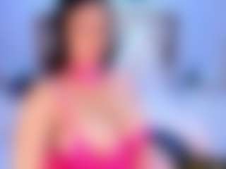 Live cam show with Alejandra - Curvy Latina on Dare Cams | colombia