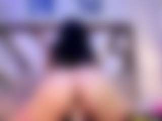 Live cam show with Alejandra - Creamy on CamSextacy