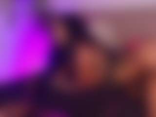 Live cam show with britannyebony - Ebony on Milfs Live | colombia