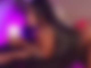 Live cam show with britannyebony - Ebony on milfzrlive.com | colombia