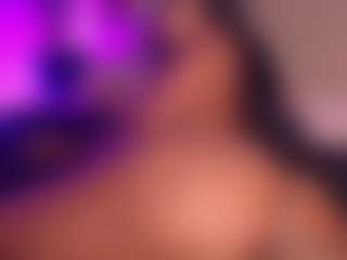Live cam show with britannyebony - French on Stripli.com | colombia