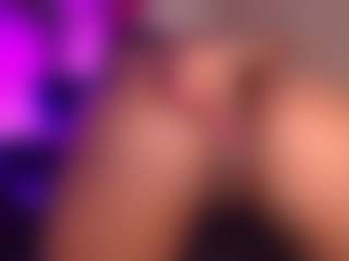 Live cam show with britannyebony - Ebony on fapnchat