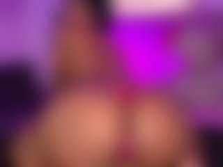 Live cam show with britannyebony - Hairy on Milf Play