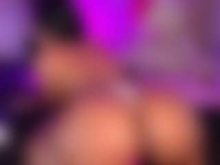 Live cam show with britannyebony - Cum on SpunkLive
