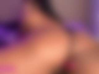 Live cam show with britannyebony - Pantyhose on Camsoda