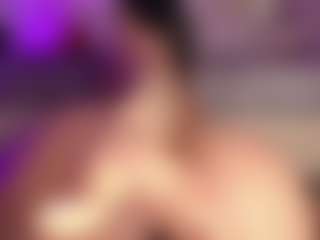 Live cam show with britannyebony - Hairy on CamClone