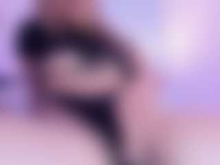 Live cam show with viiooleet - Shaved Pussy Latina on livesexfox.com | colombia