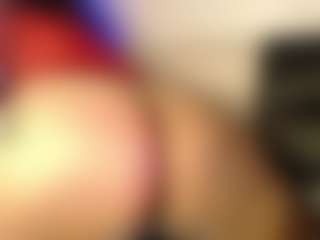 khloesmalls's Live Sex Cam Show