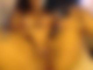 Live cam show with khloesmalls - BBW Dildo on TeamSkeetLive