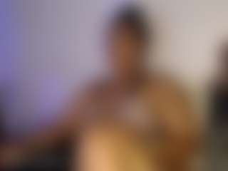 Live cam show with khloesmalls - Thong on TeamSkeetLive