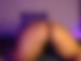 khloesmalls's Live Sex Cam Show