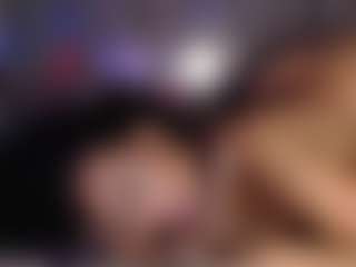 khloesmalls's Live Sex Cam Show