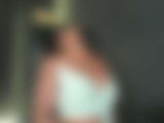 Live cam show with connywells - Colombia on CamwithHer