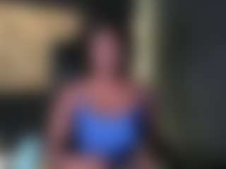 Live cam show with connywells - Queen on CSO-WL