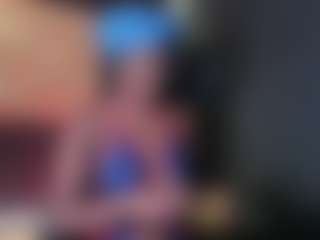 Live cam show with connywells - Cute on Camsoda