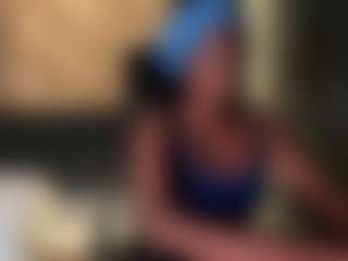 Live cam show with connywells - Slimthick on Dare Cams
