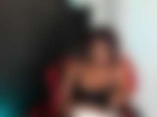 Live cam show with connywells - Ebony Teen (18+) on intimatelivegirls.com