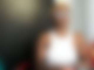 Live cam show with connywells - Glasses on madthumbs