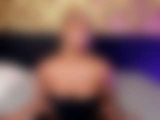 Live cam show with connywells - Ebony Petite on Camsoda | colombia
