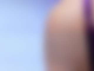 Live cam show with Carolinasweet33 - Thick on CamSodaAdn