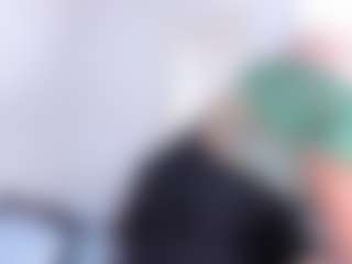 Carolinasweet33's Live Sex Cam Show