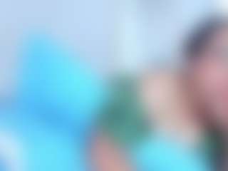Carolinasweet33's Live Sex Cam Show