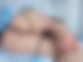 Carolinasweet33's Live Sex Cam Show