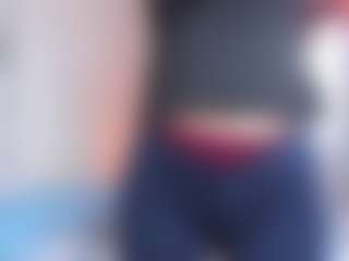 Live cam show with Carolinasweet33 - Thick on Hubzter Live