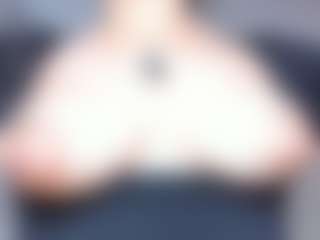 Live cam show with Carolinasweet33 - Thick on camwithhim.com