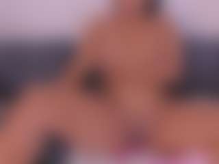 Live cam show with Hanna Cupper - Lovense on eurowanks.com