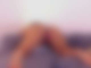 Live cam show with Hanna Cupper - Tease on Camsoda