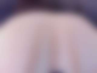 Live cam show with Hanna Cupper - Bedroom on nudelive.tv