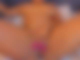 Live cam show with Hanna Cupper - Brown Eyes on TottyGirls