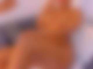 Live cam show with Hanna Cupper - Oil on Camsoda