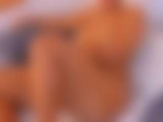 Live cam show with Hanna Cupper - Thick on madthumbs