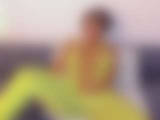 Live cam show with Hanna Cupper - Oil on TastyBlacksLive